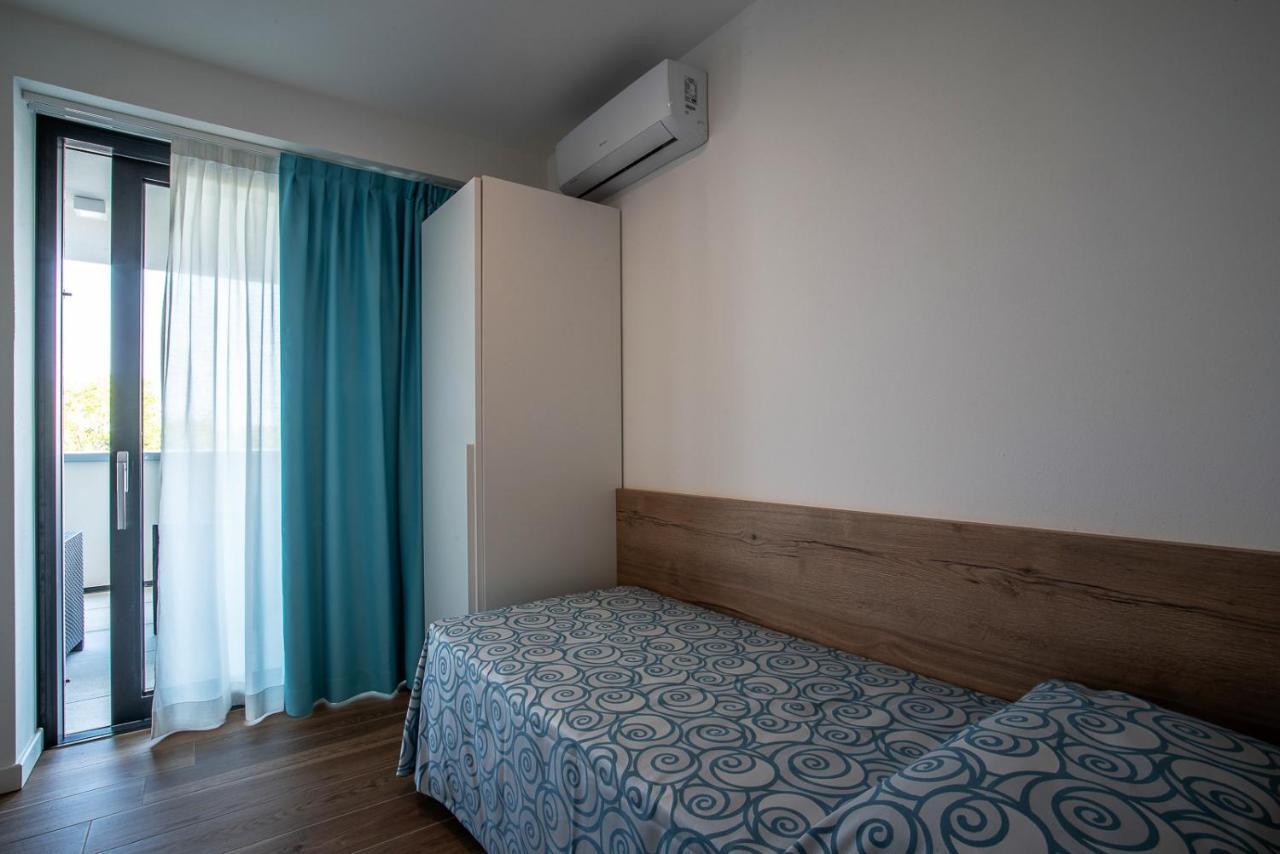غرادو Aparthotel Miramare المظهر الخارجي الصورة